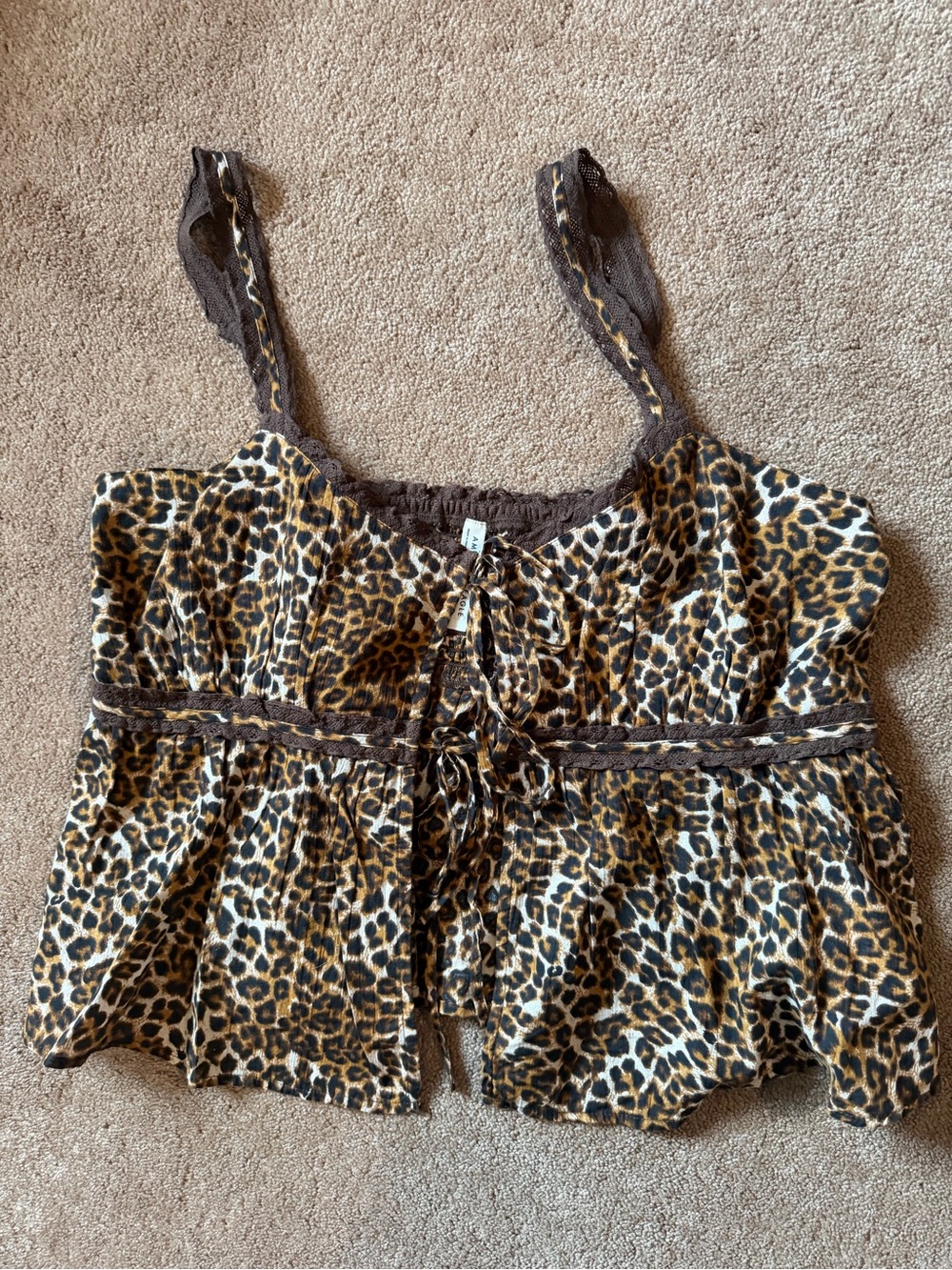 American Eagle leopard tank